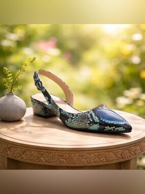 Naturalizer Banks Pump